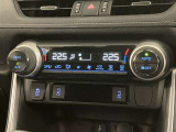 運転席廻りの画像になります