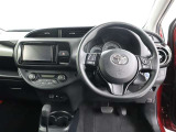 運転席から見たハンドルダッシュまわりになります。