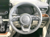 【純正革巻きステアリング】上質な革を使用することで、手にしっかり馴染みとても運転しやすいハンドルです♪