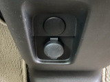 スマホや車載アクセサリーの電源確保に便利なアクセサリーソケットを装備。