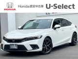 プラチナホワイトパール【NH883P】のシビックです。純正メモリーナビ、前後ドライブレコーダー等がついています。