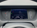 視認性に優れたスピードメーター。