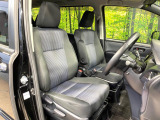 運転席シート廻りは使用感も少なく、良好な状態となっています。丁寧に使われていたことがよくわかりますね。