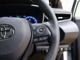 レーダークルーズコントロール(全車速追従機能付)付きです。車速に応じて追従支援してくれるので、ロングドライブも快適です。詳細は販売店スタッフまでおたずねください。