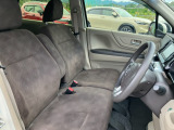 店舗併設のサービス工場にてホンダ車を知り尽くしたサービススタッフが心を込めて納車整備を実施致します。