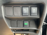 運転席まわりの画像です。