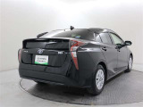 クルマの状態を徹底検査して公開!中古車は1台ずつコンディションが違います。トヨタでは中古車の総合評価や内外装の状態などをひと目で分かるよう、プロの検査員が実施した車両検査証明書をご用意しています。