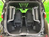【パワーバックドア】スマートキーや運転席のボタンを押すだけでリアゲートが自動で開閉します!荷物を持っている時や、高い位置にあるバックドアを閉める際に便利な機能です♪