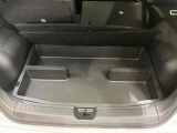 【ラゲッジルーム】実用性に優れた二段式ラゲッジル-ムでお荷物を別々に収納が可能♪♪