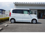 いつもドライバーを見守ってくれる目に見えないパートナー ホンダセンシング。常に「単眼カメラ」と「ミリ波レーダー」で周囲の状況を認識しドライバーをサポート。運転がもっと安心にもっと快適になります。