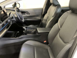 パワーシート搭載。微妙な調整が手軽にでき、ピッタリなポジションで運転することが可能です。