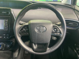 【純正革巻きステアリング】上質な革を使用することで、手にしっかり馴染みとても運転しやすいハンドルです♪