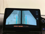 全周囲カメラ付きで車庫入れも安心ですね。