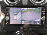 バックも安心のバックカメラ付いています。バックカメラがあると、いつでも安全にバックできますね。死角も減ります。