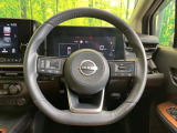 【純正革巻きステアリング】上質な革を使用することで、手にしっかり馴染みとても運転しやすいハンドルです♪