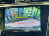 【バックカメラ】駐車時に後方がリアルタイム映像で確認できます。大型商業施設や立体駐車場での駐車時や、夜間のバック時に大活躍!運転スキルに関わらず、今や必須となった装備のひとつです!