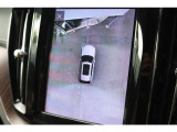 360度ビューカメラを装備していますので車庫入れも安心です。