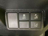 Hondaセンシング用の、VSA(ABS+TCS+横滑り抑制)解除と路外逸脱抑制機能のオンオフスイッチなどはハンドルの右側に装備しています。