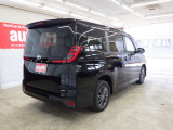 車内もキレイで嫌なニオイもありません。