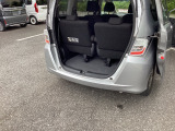 3列シート使用時の荷室の画像です。