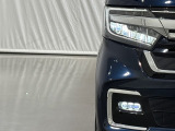 ★LEDヘッドライト搭載★ 白っぽく光る明るく省電力なLEDライト!先進的な白い輝きでフロントフェースを引き締めます☆