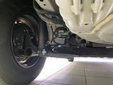 お車を安心してお乗りいただく為には、足回りの定期点検が欠かせません。サービスサポート(有償保証)では無料点検もご提供しており、安心のカーライフをお過ごしいただけるサポート体制が整っています。