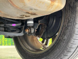 お車を安心してお乗りいただく為には、足回りの定期点検が欠かせません。サービスサポート(有償保証)では無料点検もご提供しており、安心のカーライフをお過ごしいただけるサポート体制が整っています。