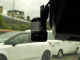 純正前後ドライブレコーダー(DH5-S)装備しております!駐車監視機能付きですので、エンジンを切った後でも録画可能でより安心です♪