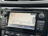 7インチワイド日産メーカーナビゲーション搭載。インパネにマッチする専用デザインに、美しく見やすい大画面ディスプレイを採用。