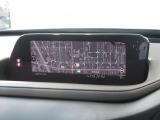 マツダコネクトの8.8インチワイドセンターディスプレイです。『Android Auto』『Apple CarPlay』や独自のコネクテッドサービスに対応したインターフェイスシステムです。