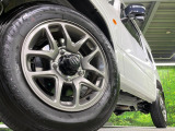 【純正16インチアルミホイール】外観にマッチした純正アルミホイールを装着しております。各種社外アルミホイールや、スタッドレスタイヤも取扱いしております。是非ご相談ください♪