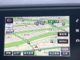 ●純正ナビ:一体感のあるナビは、高級感ある車内を演出してくれます。オーディオ機能も充実しておりますので、運転もより楽しめます♪