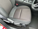 運転席だけじゃなく、助手席も快適な空間となってます!
