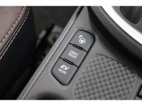 駐車位置を設定すれば自動で駐車してくれる「アドバンストパーク」搭載しています。(作動条件など詳しくはスタッフまでお問い合わせください)