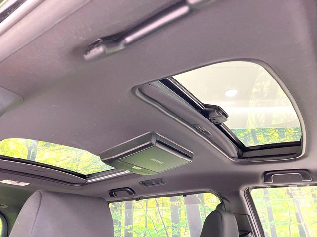 トヨタ ヴォクシー 2.0 ZS の中古車詳細 (75,330km, ブラック, 愛知県