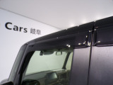 ドアバイザー付きですので、雨の日でも換気ができてとても便利です!