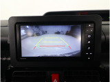 リヤビューカメラは、狭い駐車場や車庫入れを安心して行えるようサポートします。スムーズな駐車を可能にする、頼れる運転のパートナーです。