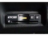 ETC2.0の車載機搭載です!!ETCカードを挿入すれば料金所はノンストップで通過できます。ETC限定の割引や、高速道路の情報提供サービスを利用できます♪