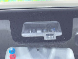 【スズキ セーフティサポート】走行中に前方の車両等を認識し、衝突しそうな時は警報とブレーキで衝突回避と被害軽減をアシスト。より安全にドライブをお楽しみいただけます。