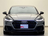 日本全国、ご自宅前までご納車いたします!ご納車後は最寄りのAudi正規ディーラーにて、期間中保証やメンテナンスをお受けいただけます!