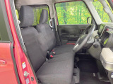 運転席シート廻りは使用感も少なく、良好な状態となっています。丁寧に使われていたことがよくわかりますね。