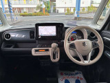 インパネ周りには車を利用する人に欲しい機能が盛りだくさんです!