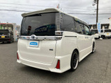 ヴォクシー 1.8 ハイブリッド ZS 煌 