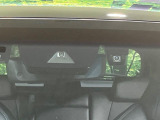 【トヨタセーフティセンス】走行中に前方の車両等を認識し、衝突しそうな時は警報とブレーキで衝突回避と被害軽減をアシスト。より安全にドライブをお楽しみいただけます。