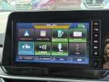 USBオーディオ、Bluetooth・AppleCarPlay・AndroidAuto対応の純正ディスプレイオーディオ。お気に入りの音楽を聴きながら快適なドライブをお楽しみください。
