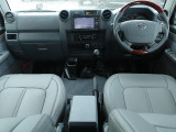 ランドクルーザー70 4.0 4WD 