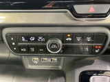 【シートヒーター】寒い日に重宝するシートヒーター!エアコンより早く温まってくれるので寒がりの人も安心ですね♪エアコンの温風は乾燥するから苦手、という方にもをおすすめです。