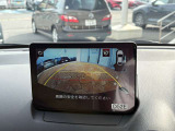 バックカメラで車庫入れをサポートします!