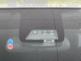 【プリクラッシュセーフティ】前方の車両等を検知し、衝突しそうな時は警報で注意を促し、ブレーキを踏む力をサポート。ブレーキを踏めなかった場合は衝突被害軽減ブレーキが作動、衝突回避をサポートします。
