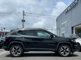 JEEPらしいシンプルなボディーラインがかっこいい!